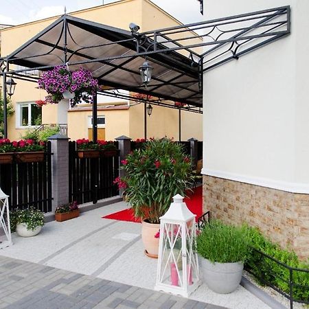Pokoje De Luxe Figaro Płock Extérieur photo