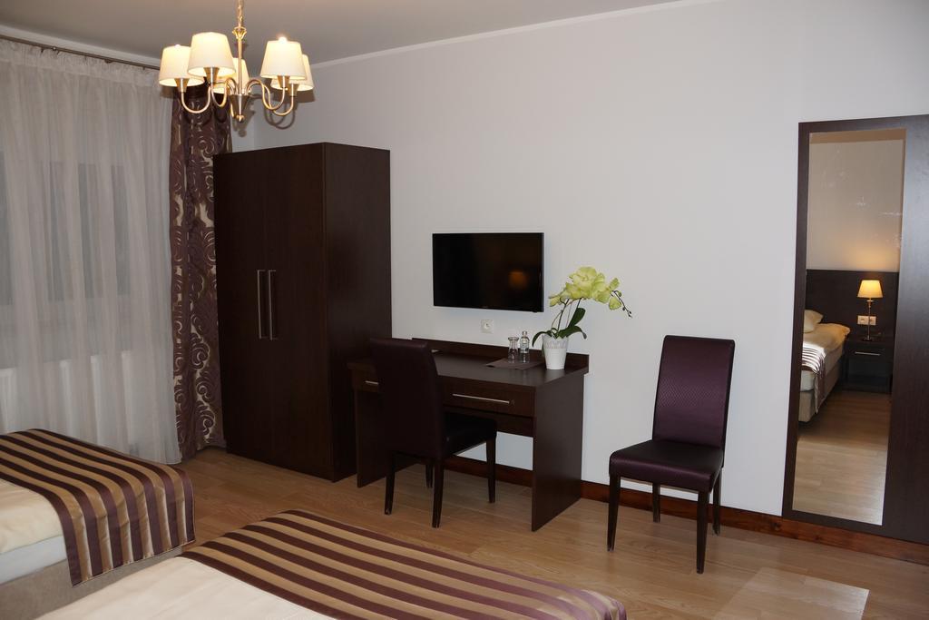 Pokoje De Luxe Figaro Płock Extérieur photo
